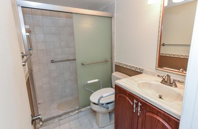 1022 Newport H 1022, Deerfield Beach, FL 33442