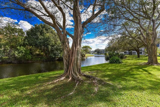 1022 Newport H 1022, Deerfield Beach, FL 33442