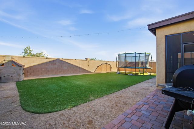 15653 S Calle Tunal, Sahuarita, AZ 85629