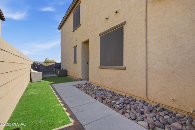 15653 S Calle Tunal, Sahuarita, AZ 85629