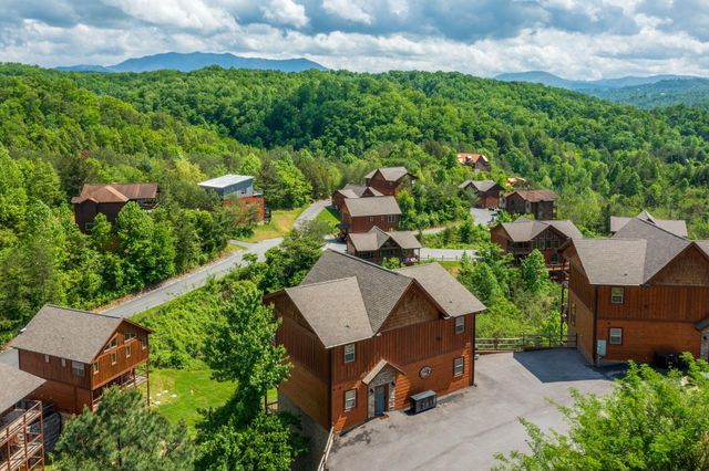 4521 Shangrila Way, Sevierville, TN 37876