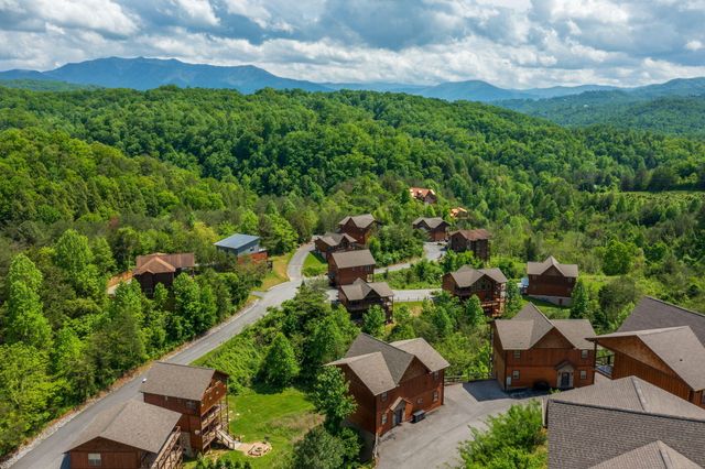 4521 Shangrila Way, Sevierville, TN 37876