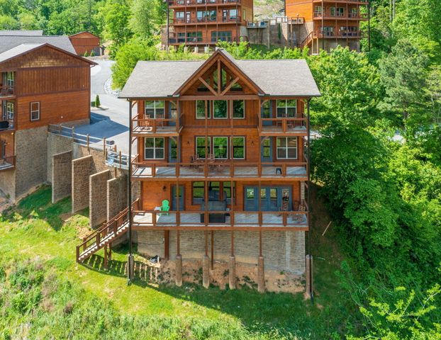 4521 Shangrila Way, Sevierville, TN 37876