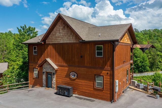 4521 Shangrila Way, Sevierville, TN 37876