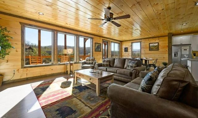 4521 Shangrila Way, Sevierville, TN 37876