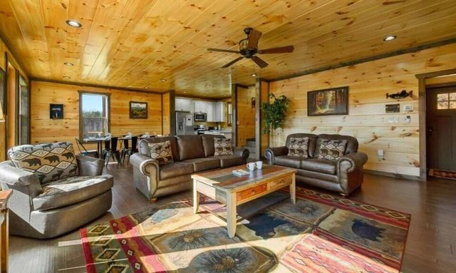 4521 Shangrila Way, Sevierville, TN 37876