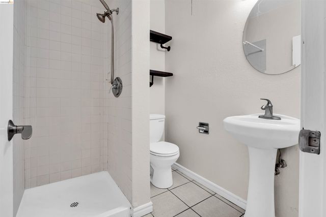 147 W Richmond Ave, Richmond, CA 94801