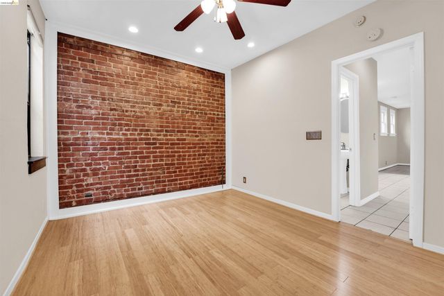 147 W Richmond Ave, Richmond, CA 94801