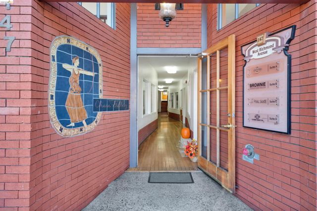 147 W Richmond Ave, Richmond, CA 94801