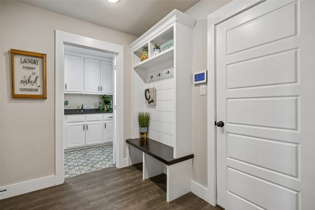 1402 Oliver Creek Lane, Justin, TX 76247