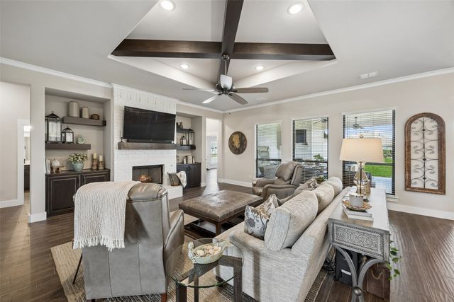 1402 Oliver Creek Lane, Justin, TX 76247