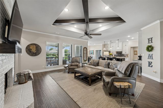 1402 Oliver Creek Lane, Justin, TX 76247