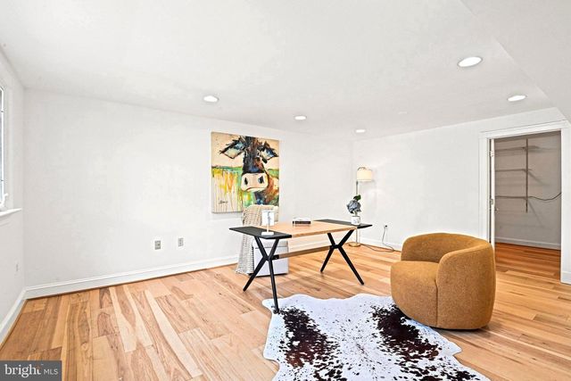 1603 SIMMONS DR, Mclean, VA 22101