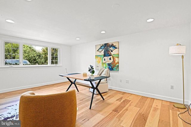 1603 SIMMONS DR, Mclean, VA 22101