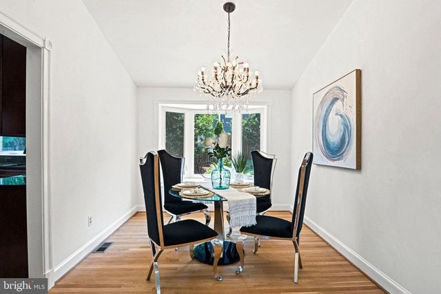 1603 SIMMONS DR, Mclean, VA 22101