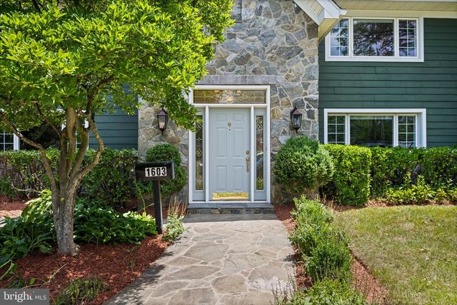 1603 SIMMONS DR, Mclean, VA 22101