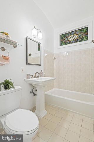 1603 SIMMONS DR, Mclean, VA 22101