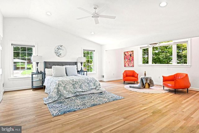 1603 SIMMONS DR, Mclean, VA 22101