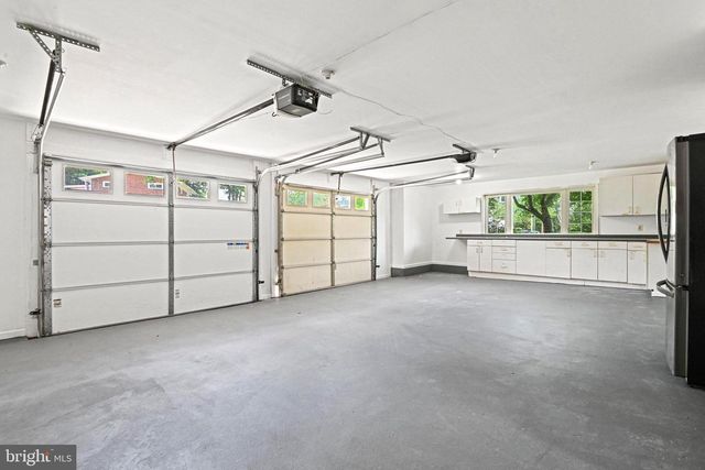 1603 SIMMONS DR, Mclean, VA 22101