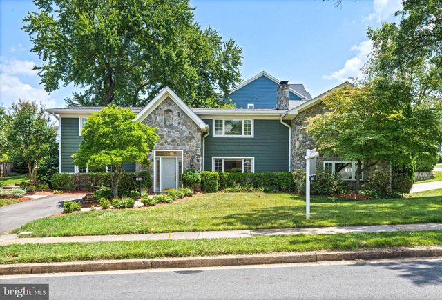 1603 SIMMONS DR, Mclean, VA 22101