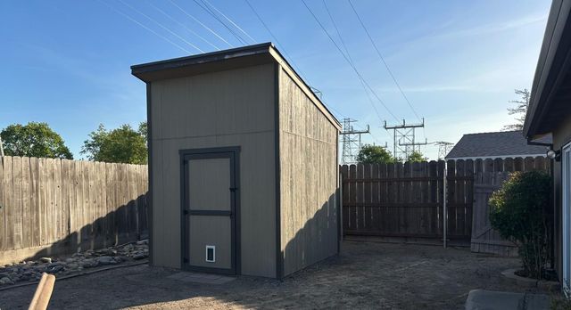 1532 Carlisle Ave, Modesto, CA 95356