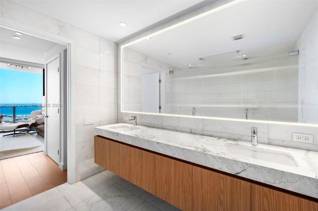 501 West Avenue 3604, Miami Beach, FL 33139