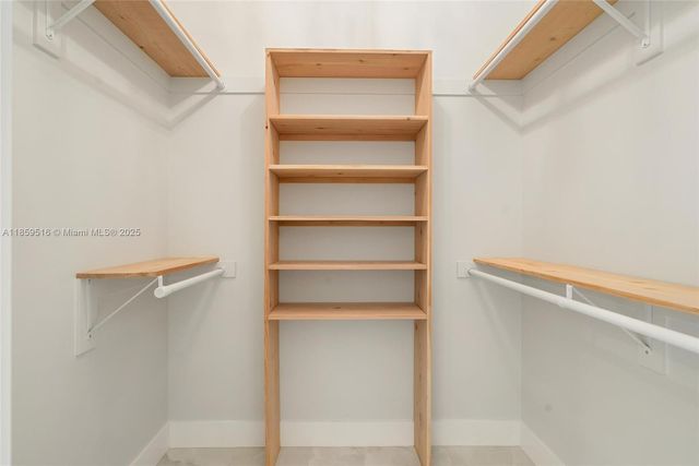 862 Cardinal Ln, Key Largo, FL 33037