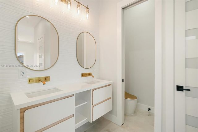 862 Cardinal Ln, Key Largo, FL 33037