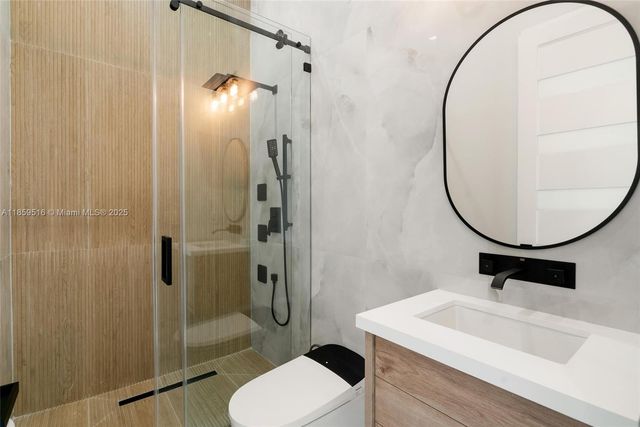 862 Cardinal Ln, Key Largo, FL 33037