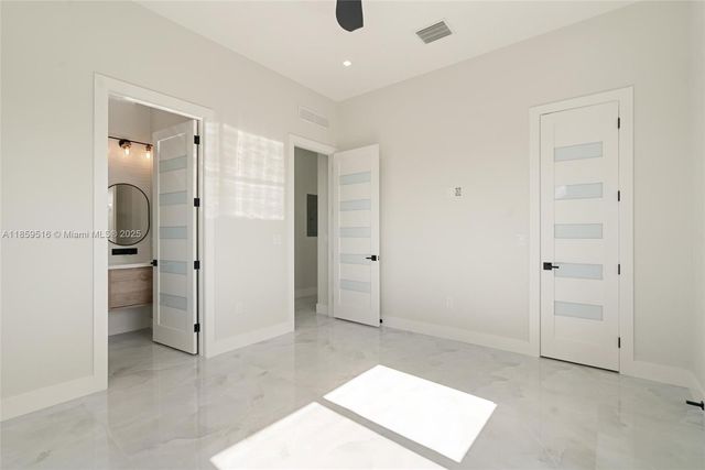 862 Cardinal Ln, Key Largo, FL 33037