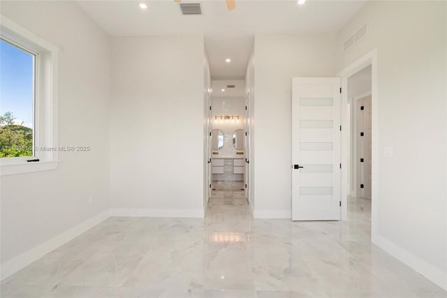 862 Cardinal Ln, Key Largo, FL 33037