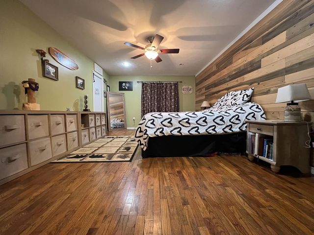 7501 E Plunders Creek Rd, Dickson, TN 37055