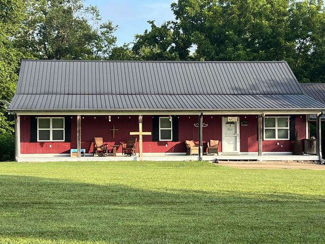 7501 E Plunders Creek Rd, Dickson, TN 37055