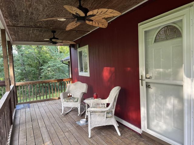 7501 E Plunders Creek Rd, Dickson, TN 37055