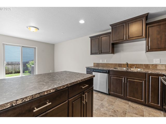 837 Ne 109TH Ct, Vancouver, WA 98664