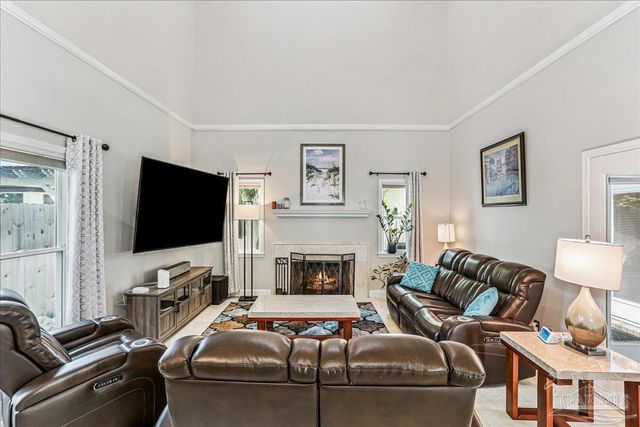 3377 Chantarene Dr, Pensacola, FL 32507