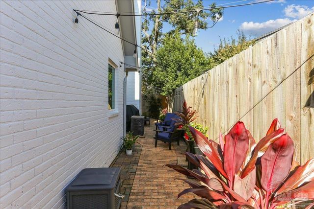 3377 Chantarene Dr, Pensacola, FL 32507