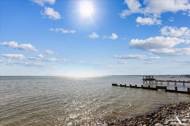 3377 Chantarene Dr, Pensacola, FL 32507