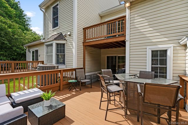 27 Spruce Ridge Drive, Fishkill, NY 12524