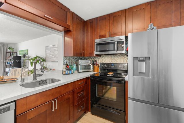 4161 NW 90th Ave 206, Coral Springs, FL 33065
