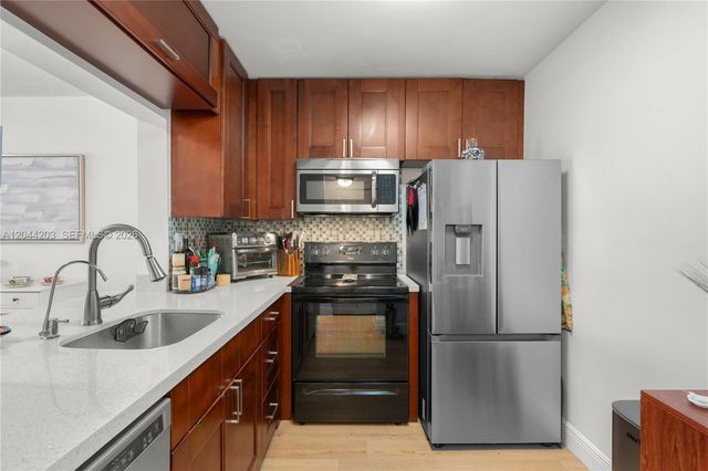 4161 NW 90th Ave 206, Coral Springs, FL 33065