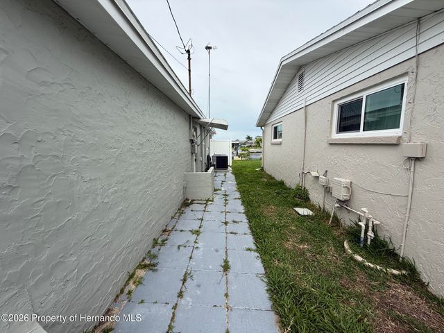 12739 3rd Isle(s), Hudson, FL 34667