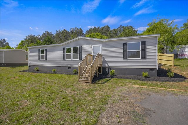 375 Griggs Road, Six Mile, SC 29682