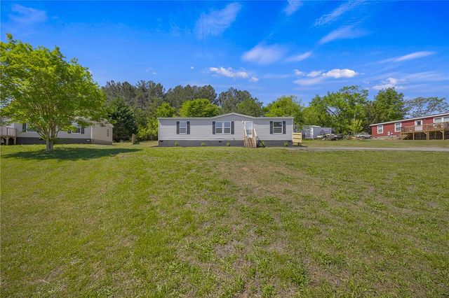 375 Griggs Road, Six Mile, SC 29682