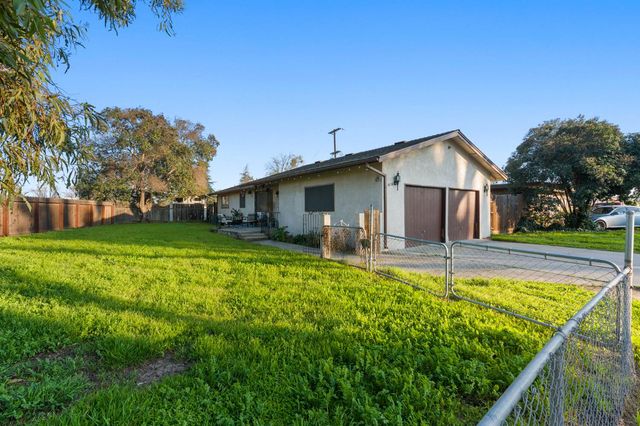 1636 Cameo Way, Modesto, CA 95350