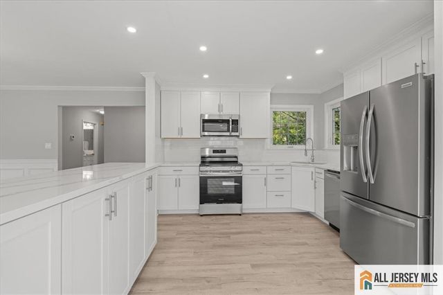 1 Rothwell Drive, Monroe, NJ 08831