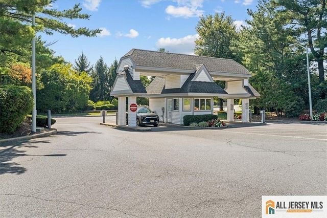 1 Rothwell Drive, Monroe, NJ 08831