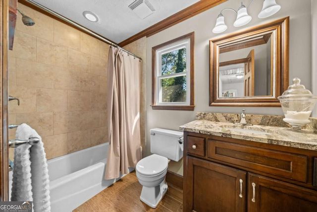 1793 Windcrest Drive SW, Lilburn, GA 30047