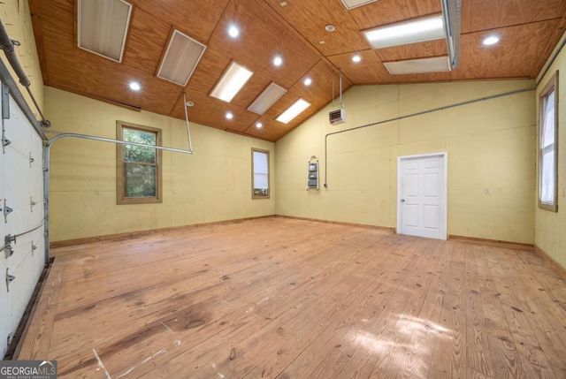 1793 Windcrest Drive SW, Lilburn, GA 30047