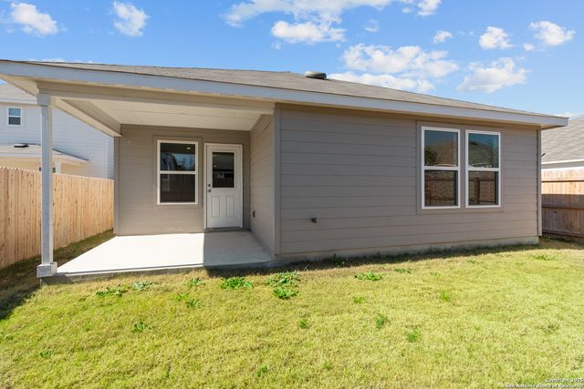 914 Bluegrass Point, New Braunfels, TX 78130